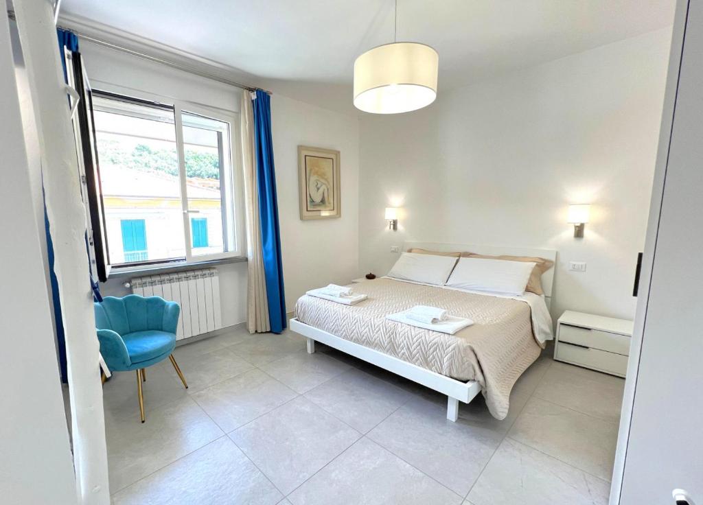Camera con letto matrimoniale 2