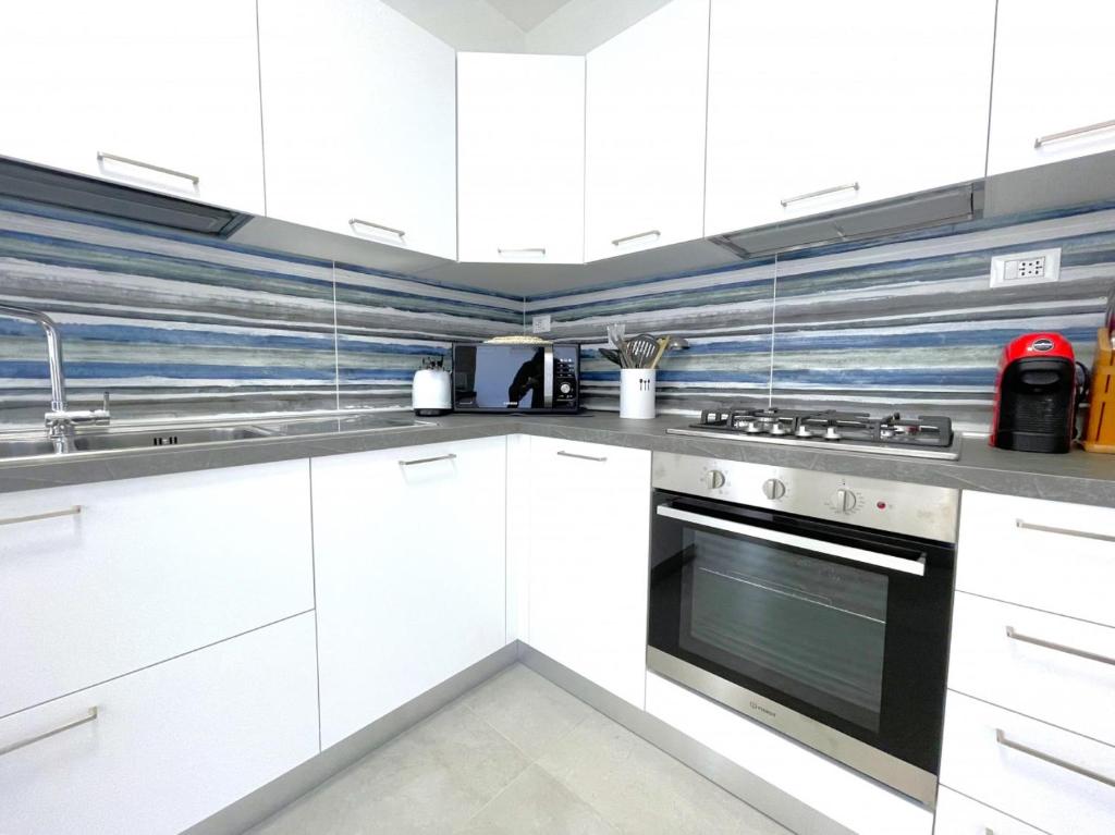 Cucina attrezzata dell'appartamento